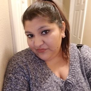 Meet your Posher, Desiree